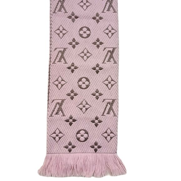 LOUIS VUITTON LV Monogram Rare Lavender Light Purple Scarf - Picture 4 of 13
